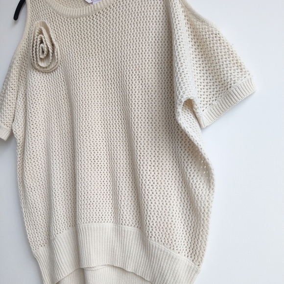 Candies cold shoulder crochet top, Size Small, NWOT - Picture 4 of 9